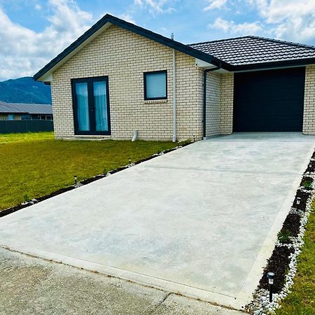 Holiday Home In Beautiful Te Anau Dış mekan fotoğraf