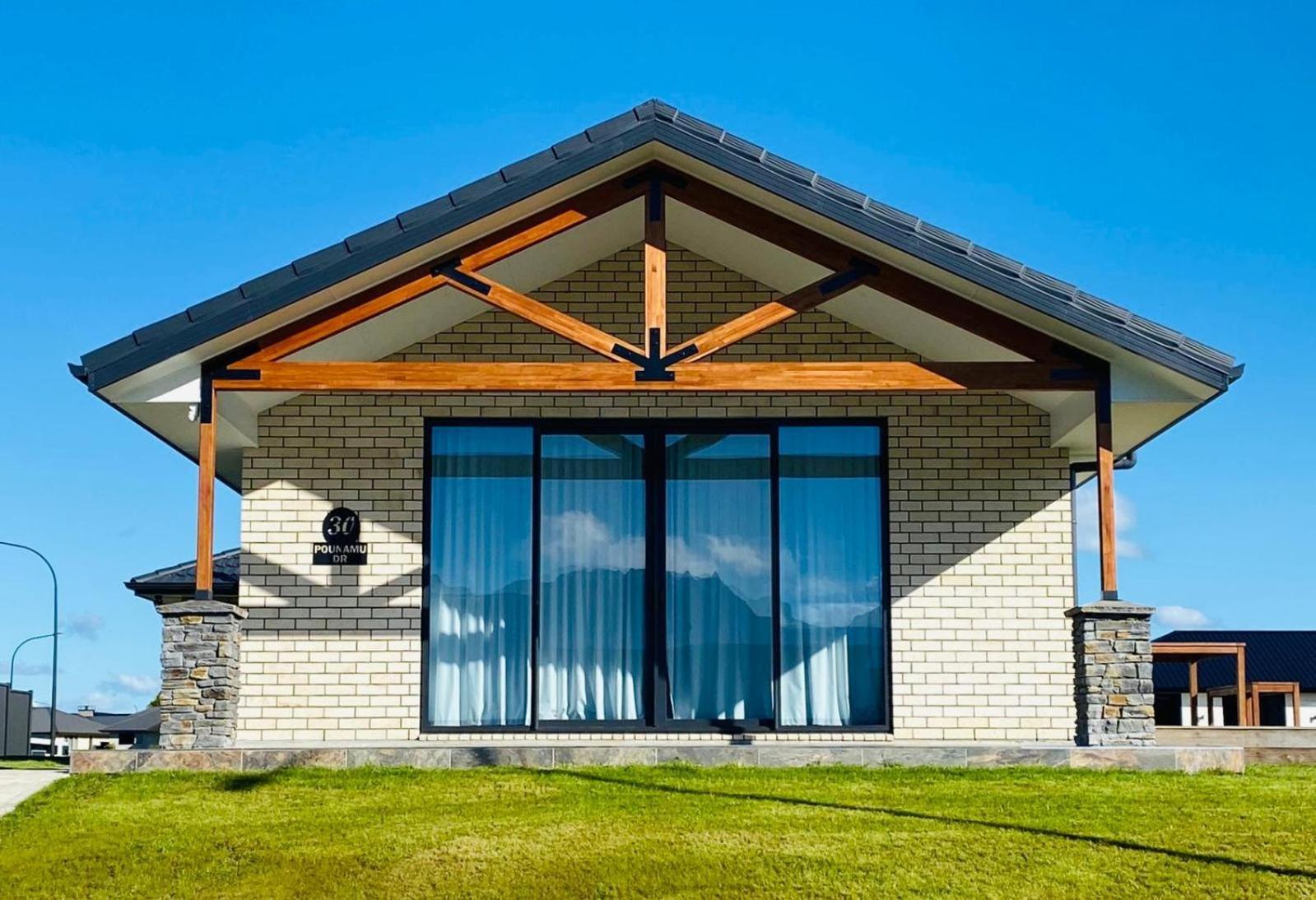 Holiday Home In Beautiful Te Anau Dış mekan fotoğraf